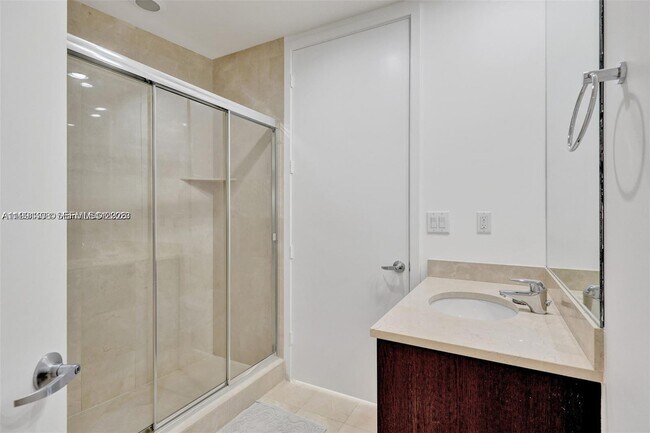 Building Photo - 18101 Collins Ave