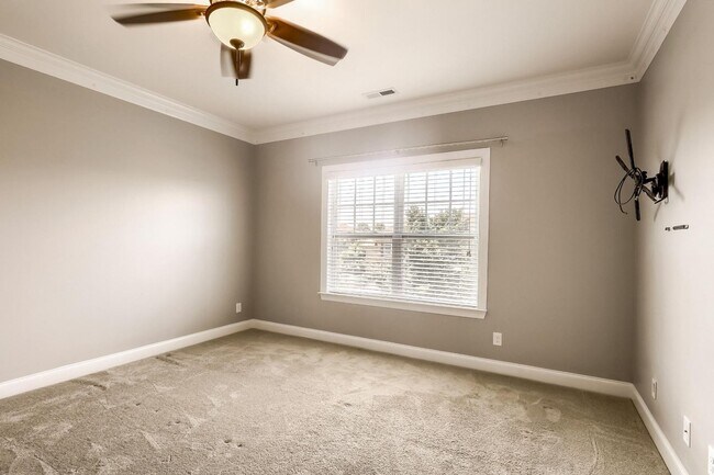 Building Photo - 5 Bedroom single family home in Mooresville