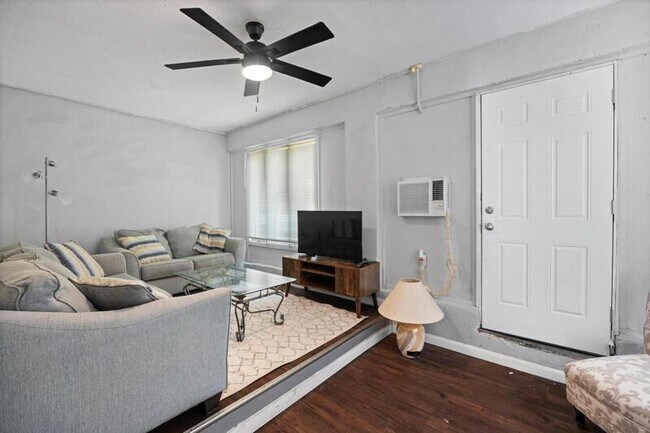 Building Photo - 5210 Dodge Rd