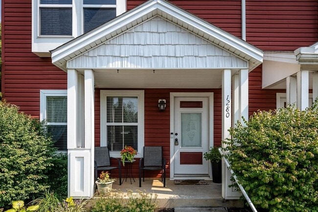 Building Photo - Updated 3 Bedroom 2.5Bath Townhouse in Harrisonburg