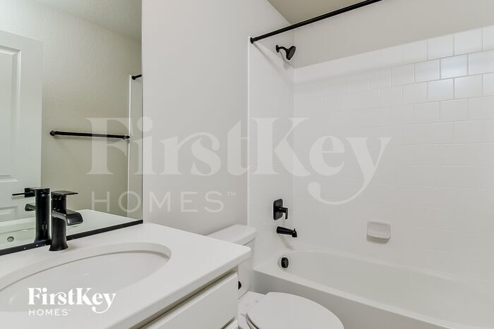 Building Photo - 10321 Luneth Dr