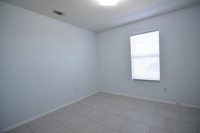 Building Photo - 4100 Sand Dollar Dr