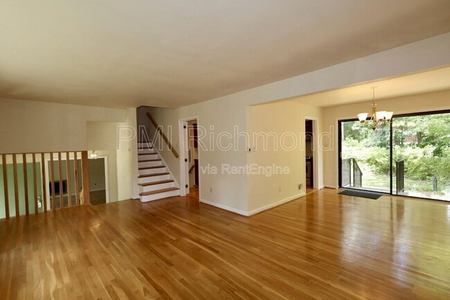 Building Photo - 8402 Kalb Rd