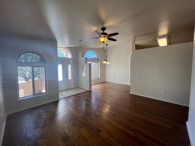 Building Photo - Unfurnished, 1-year long-term rental