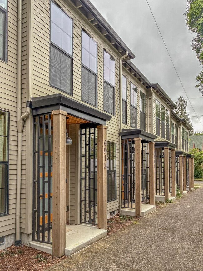 Building Photo - 6010 NE 30th Ave