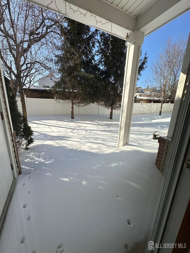 Building Photo - 365 Lehigh Ave