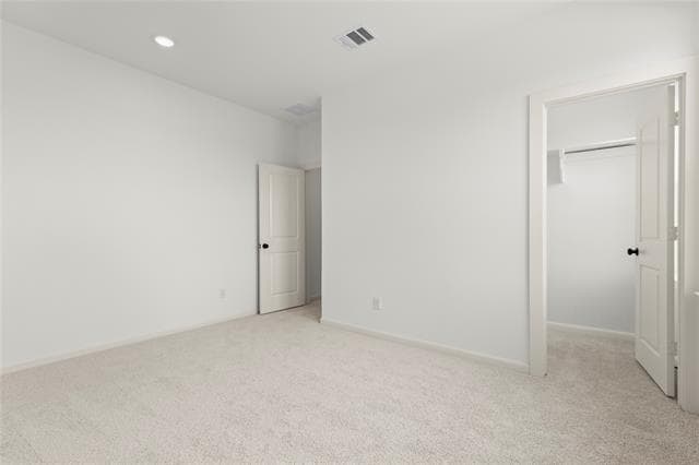 Building Photo - 15668 Gladeside Ave
