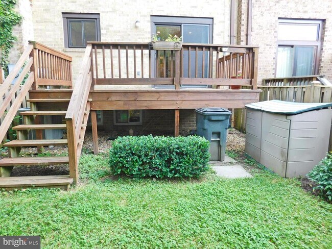 Building Photo - 10315 Cherry View Ct