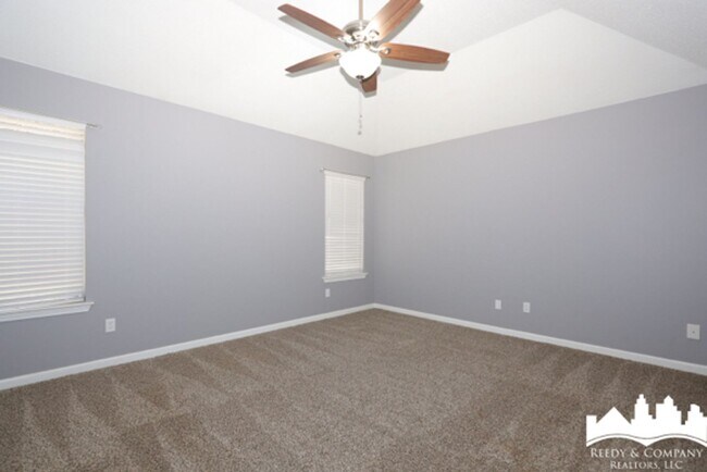 Building Photo - 2573 Laurelcrest Dr