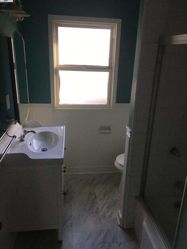 Building Photo - 500 Fortuna Ave