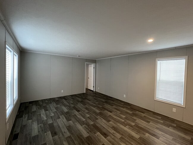 Building Photo - 38058 Pardo Dr