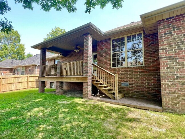 Building Photo - Beautiful Home in Nixa! Wont Last!