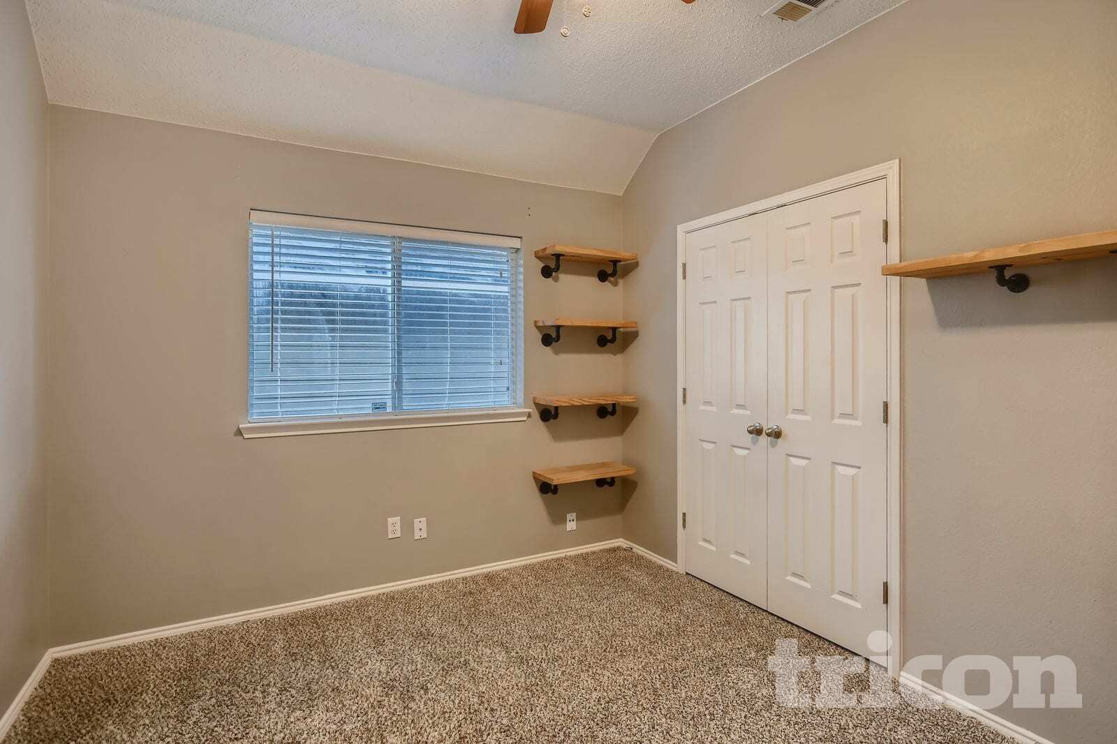 Building Photo - 5720 Colorado Ct