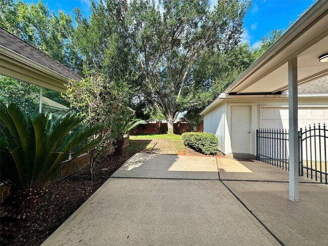 Building Photo - 1318 Cedar Terrace Ct