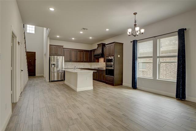 Building Photo - 805 Beeville Ct