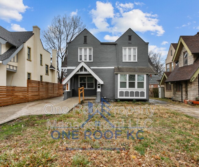 Building Photo - 416 N Elmwood Ave