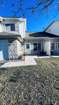 Building Photo - 17020 Eastwood Ave