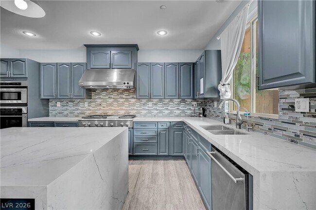 Building Photo - 1289 Vietti St