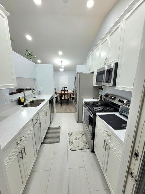 Building Photo - 1328 Waterway Cove Dr