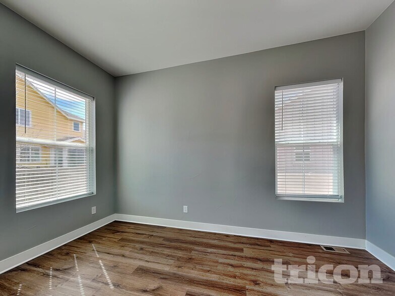 Building Photo - 4646 Mt Shavano St