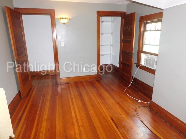 Building Photo - 1505 N Riverside Dr, McHenry, IL, 60050