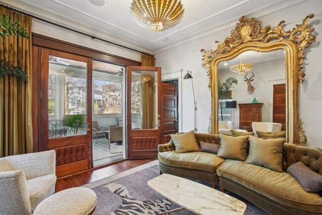 Building Photo - 788 Lake Ave NE