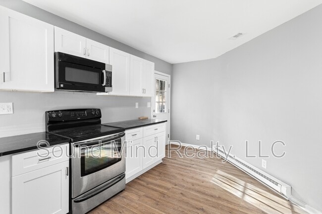 Building Photo - 2413 Keith Dr