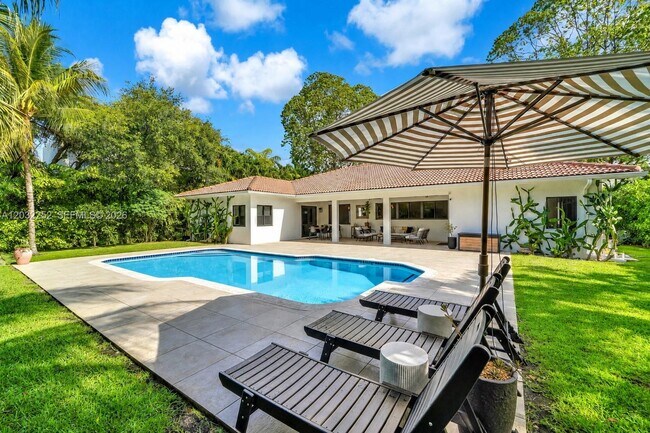 Building Photo - Southwest 84th Street, Miami, FL 33143 - 4 BR 3.5 BA house