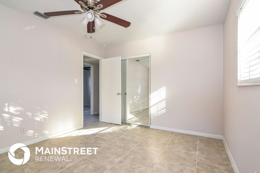 Building Photo - 3610 W Leila Ave