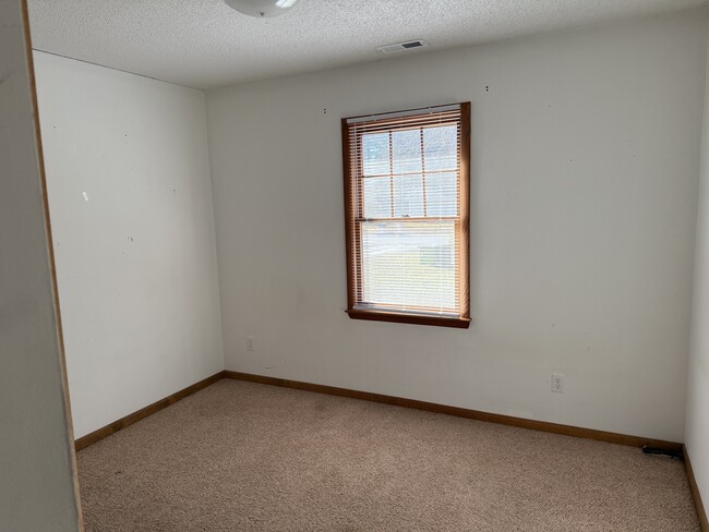 Building Photo - 137 Florida Park Rd