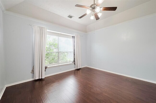 Building Photo - 24730 Blane Dr