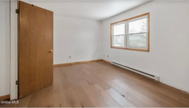 Building Photo - 40 Hanover Dr