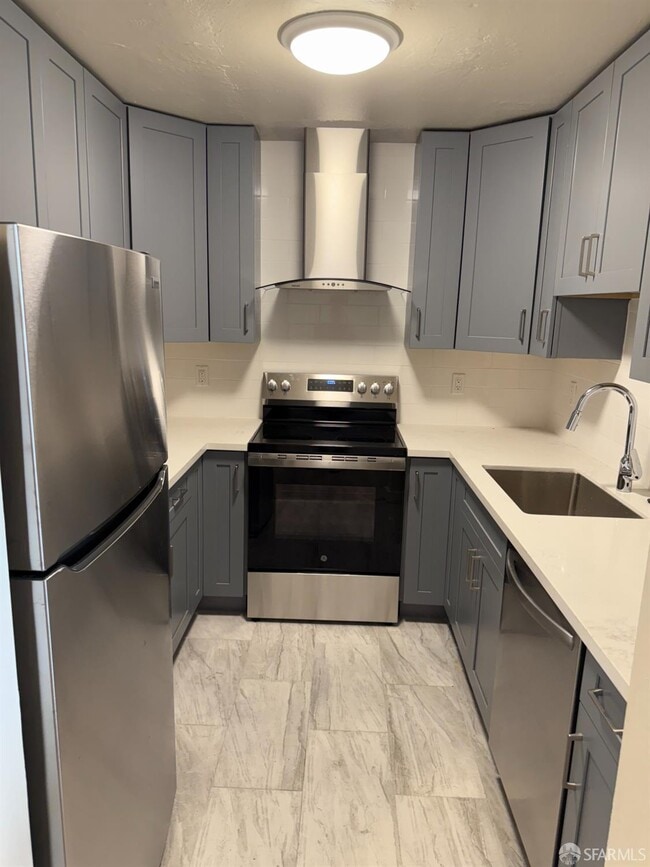 Building Photo - 407 Sanchez St