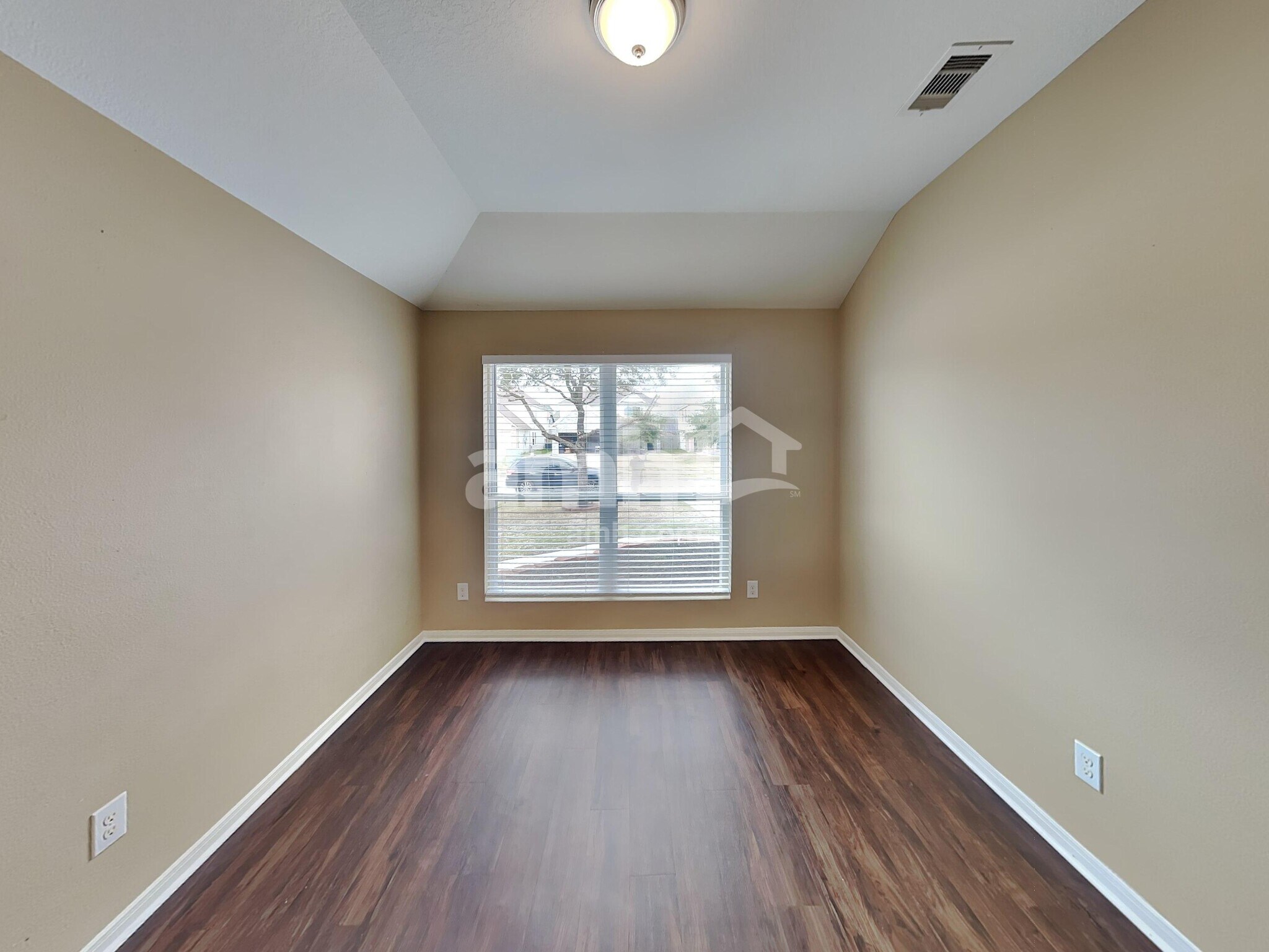 Building Photo - 16727 Foursquare Dr