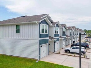 Building Photo - 56 Mamba Ln
