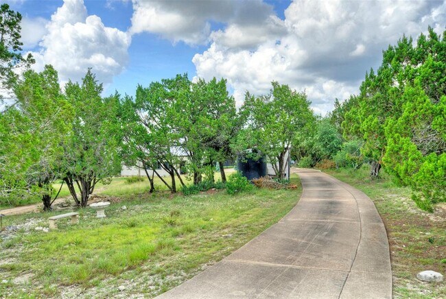 Building Photo - 5513 Great Divide Dr