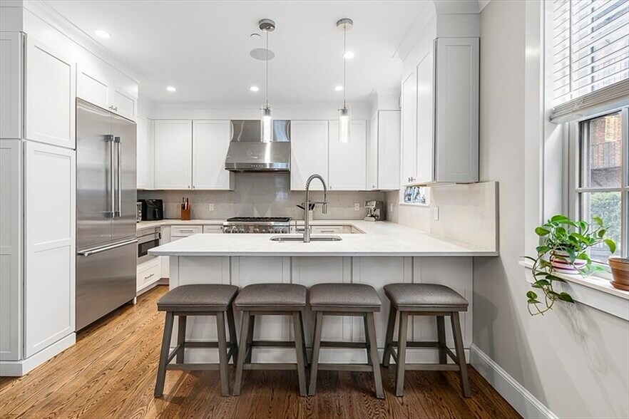 Building Photo - 119 Highland Ave