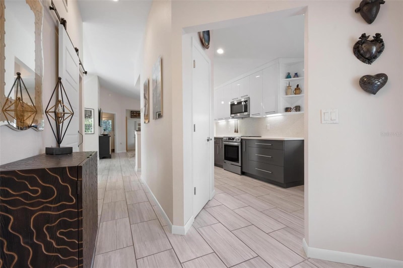 Building Photo - 226 Chartley Ct N