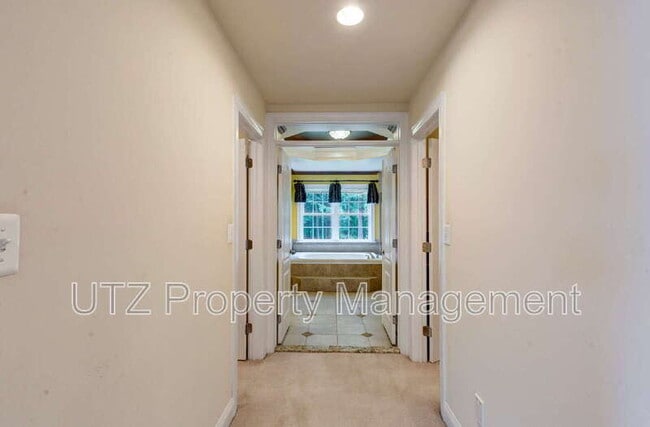 Building Photo - 3230 Sidetracked Dr