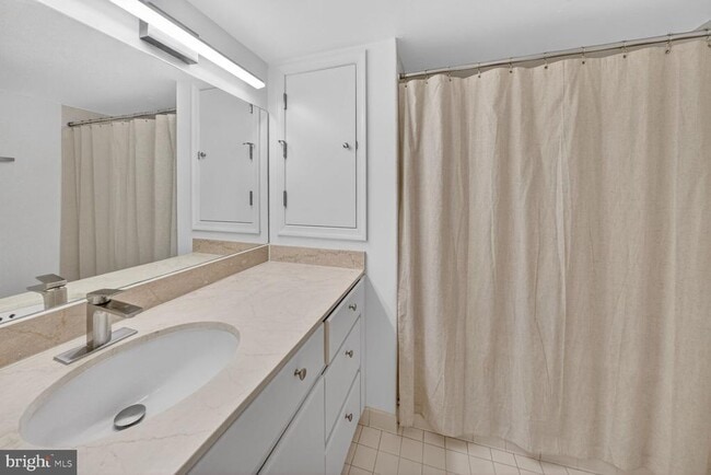 Building Photo - 701 Pennsylvania Ave NW