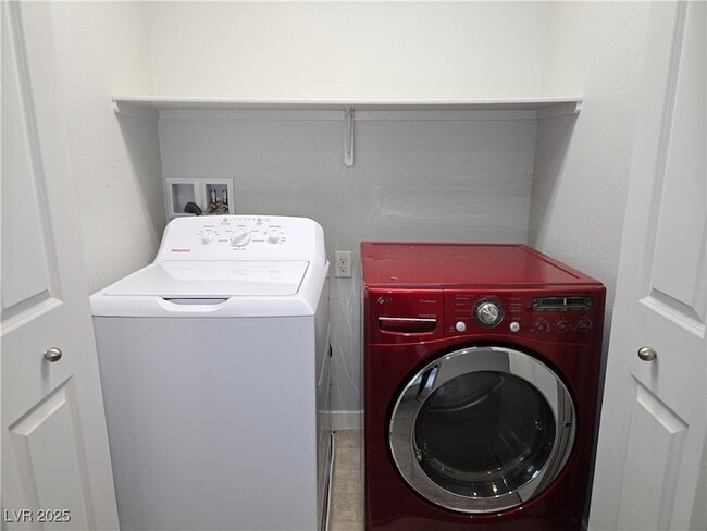 Building Photo - 1888 Molly Meadows St