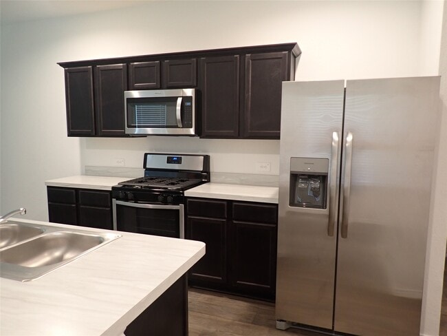 Building Photo - 14962 Cypress Holw Dr