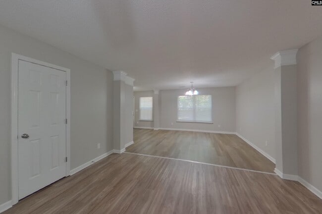 Building Photo - 121 Eagle Pointe Dr