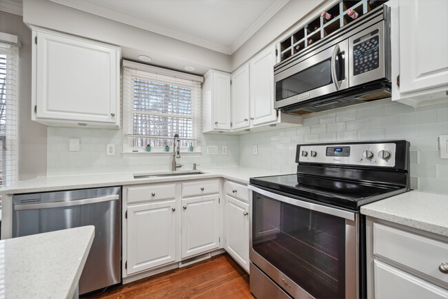 Kitchen - 2205 Long and Winding Rd