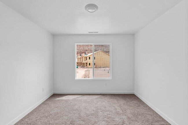 Building Photo - 2133 Wolverine Wy
