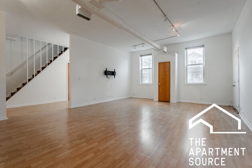 Building Photo - 1844 W Henderson St