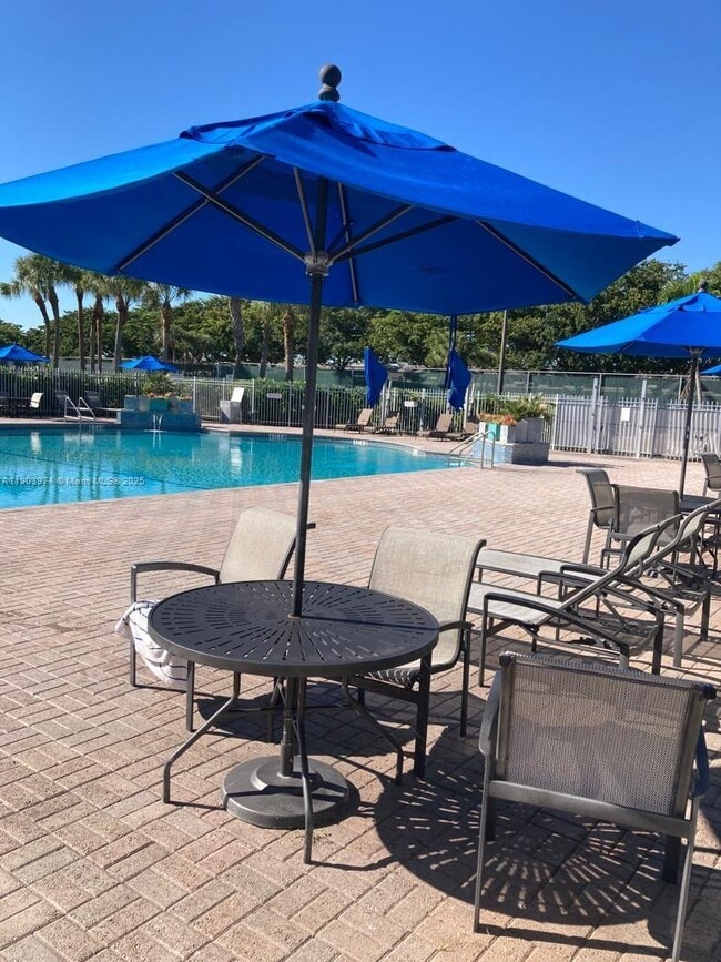 Building Photo - 1275 Yellowheart Way