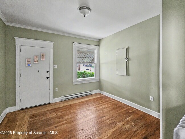 Building Photo - 310 21st Ave