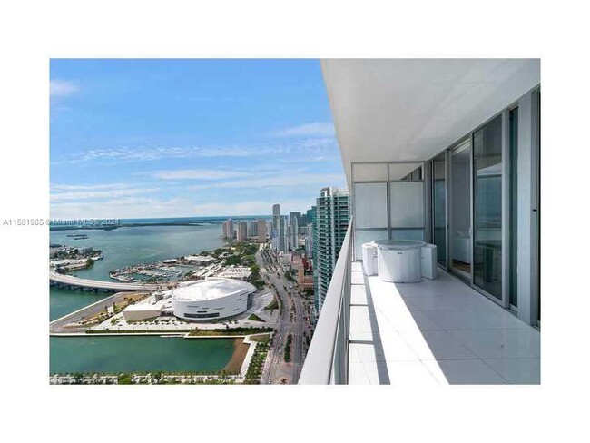 Building Photo - 1100 Biscayne Blvd