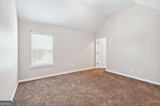Building Photo - 2214 Golden Eagle Dr